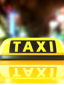 vale-táxi para mães e idosos